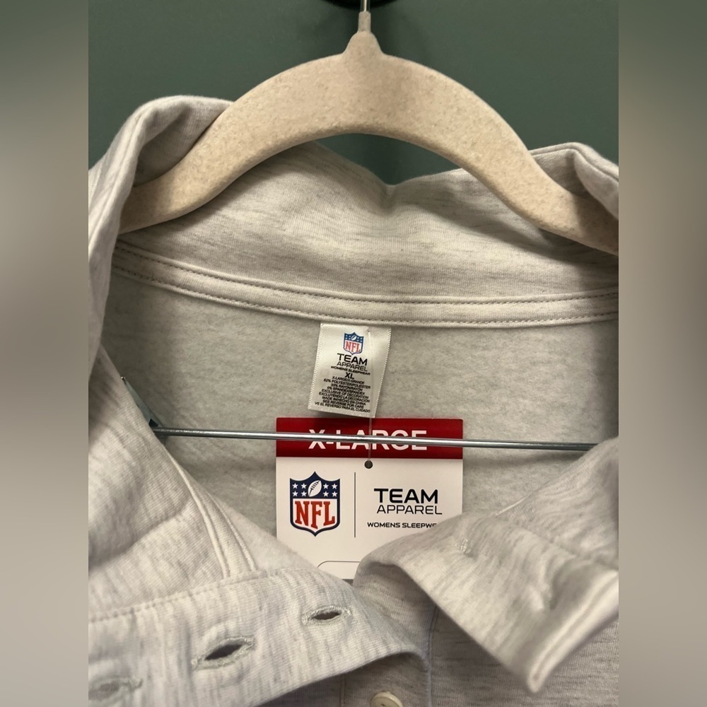Women’s Tennessee Titans NFL Pullover XL Puff sleeve NWT - Picture 2 of 7